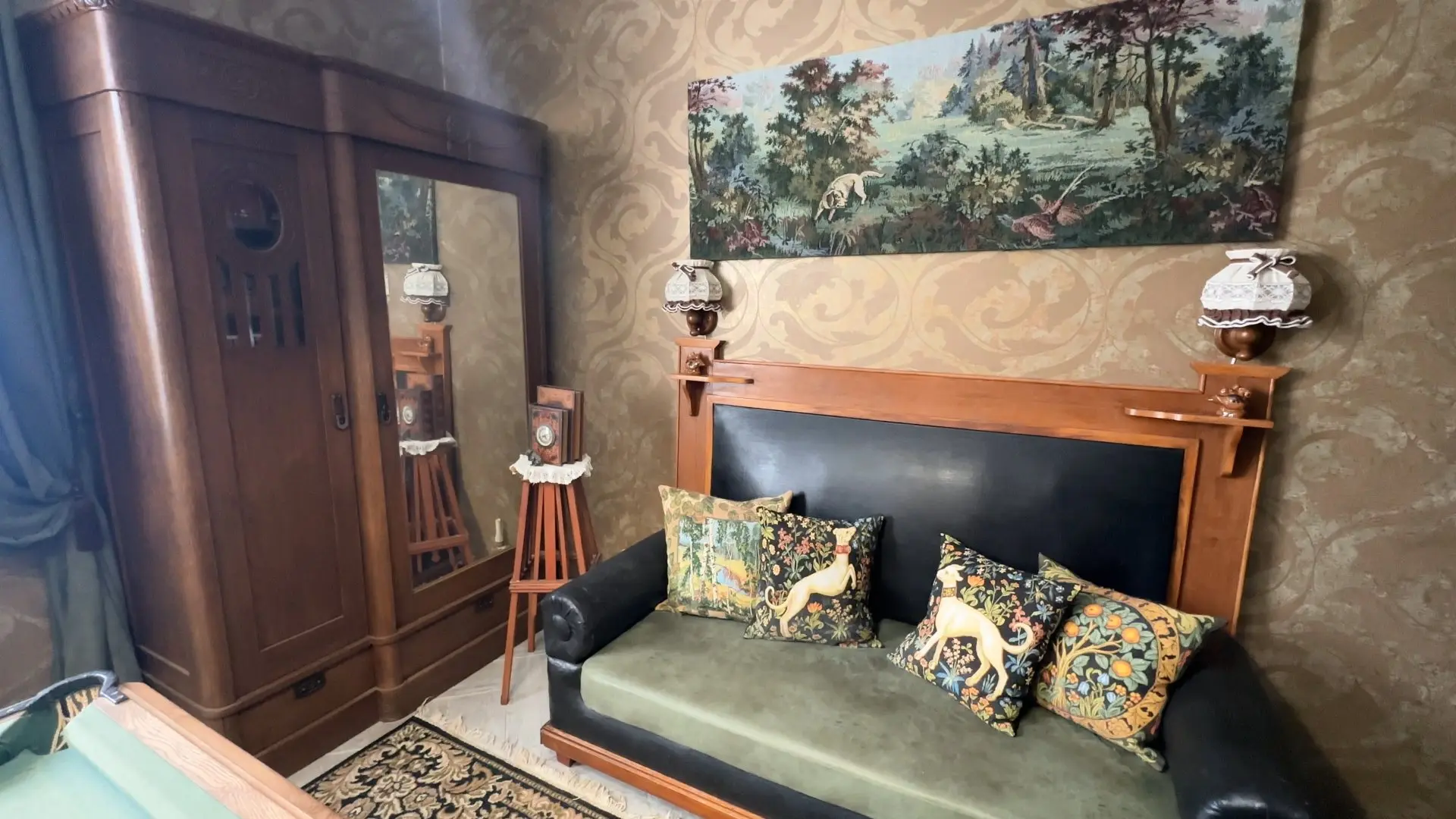 Педагог, строитель, дизайнер, коллекционер и волонтёр: как жительница Казённой Заимки Ольга Милькина совмещает необычные увлечения Педагог, строитель, дизайнер, коллекционер и волонтёр: как жительница Казённой Заимки Ольга Милькина совмещает необычные увлечения