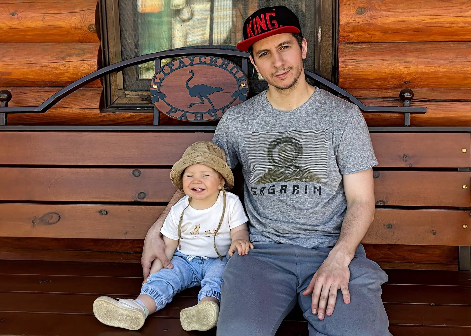 Барнаульский футболист Евгений Орехов умер от редкой формы рака на 37-м году жизни Барнаульский футболист Евгений Орехов умер от редкой формы рака на 37-м году жизни