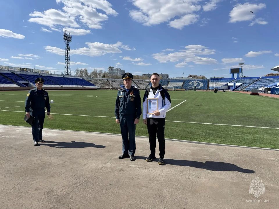 На «Динамо» определили самых быстрых огнеборцев первого пожарно-спасательного отряда На «Динамо» определили самых быстрых огнеборцев первого пожарно-спасательного отряда