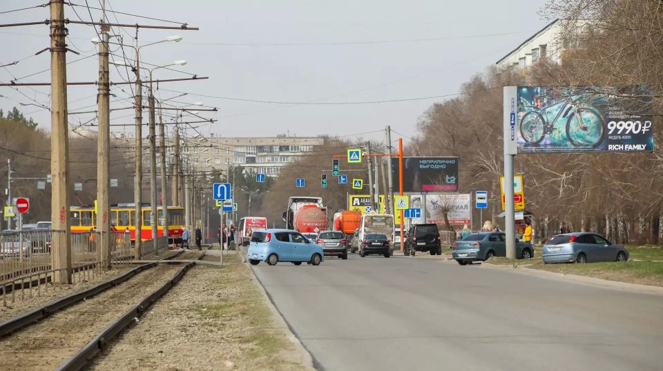 Власти Барнаула нашли подрядчиков, которые возьмутся за ремонт важных участков городских дорог