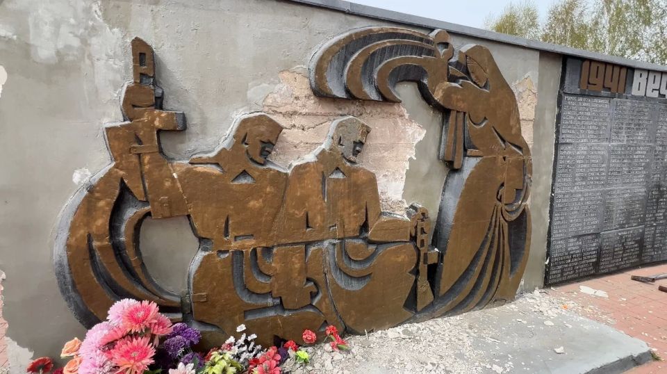 Мемориалы погибшим в Великой Отечественной войне солдатам восстанавливают в Первомайском районе Мемориалы погибшим в Великой Отечественной войне солдатам восстанавливают в Первомайском районе