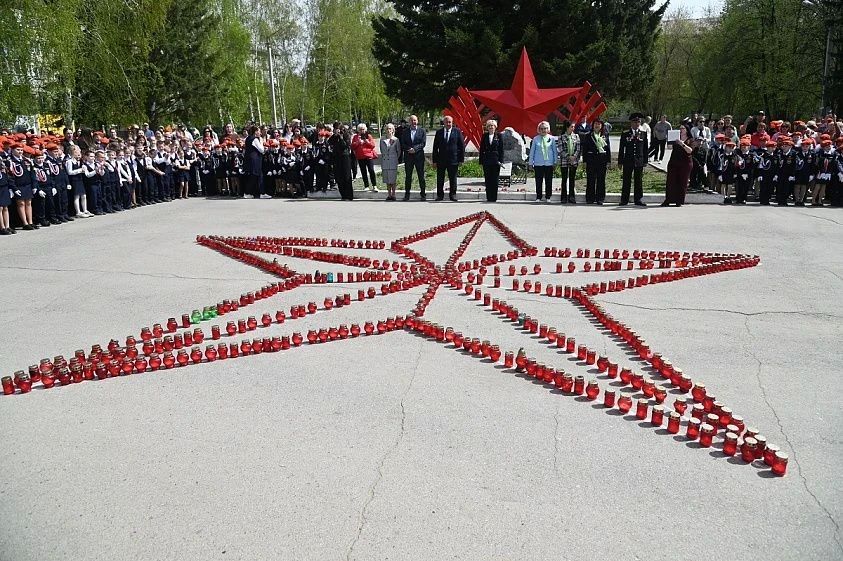 В Барнауле состоялась традиционная акция "Свеча памяти" В Барнауле состоялась традиционная акция "Свеча памяти"
