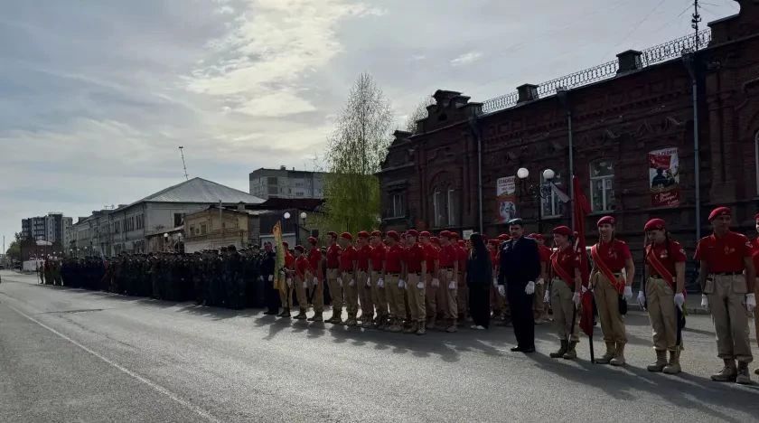 7 мая в Бийске с 17:00 до 19:00 из-за репетиции торжественного шествия закроют для движения автотранспорта 2 участка улиц