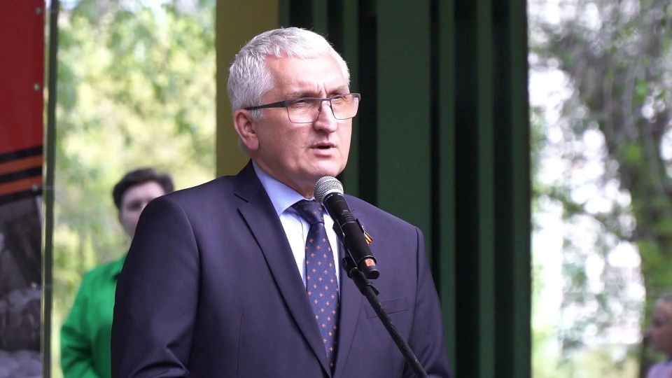 Память женщин-героев тыла почтили в Барнауле Память женщин-героев тыла почтили в Барнауле