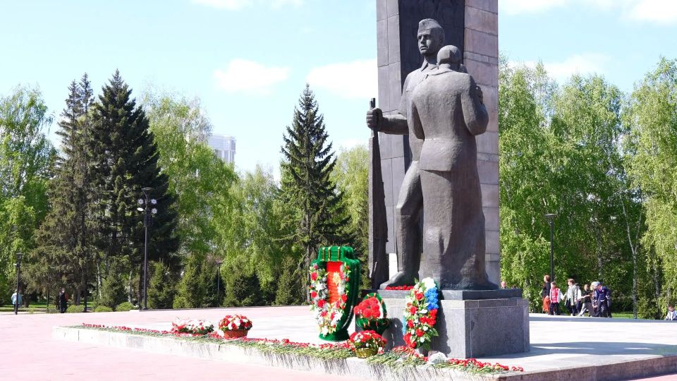 Впервые в Барнауле защитники Отечества разных поколений, крупнейшие сообщества инвалидов объединились в общую Колонну Памяти Впервые в Барнауле защитники Отечества разных поколений, крупнейшие сообщества инвалидов объединились в общую Колонну Памяти