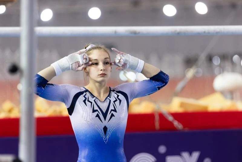 Максим Кохановский - абсолютный чемпион всероссийских соревнований по спортивной гимнастике среди студентов Максим Кохановский - абсолютный чемпион всероссийских соревнований по спортивной гимнастике среди студентов