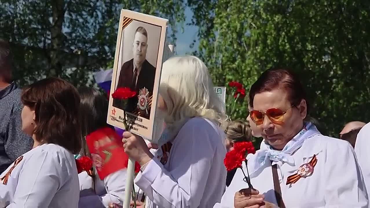 Тысячи бийчан приняли участие в торжественных мероприятиях, посвящённых Дню Победы