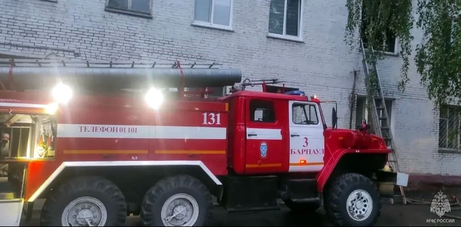 Вечером в Барнауле ликвидированы два пожара Вечером в Барнауле ликвидированы два пожара
