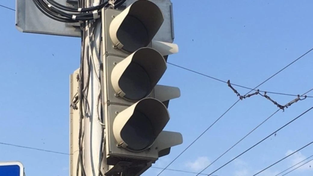 В Барнауле временно отключат светофоры