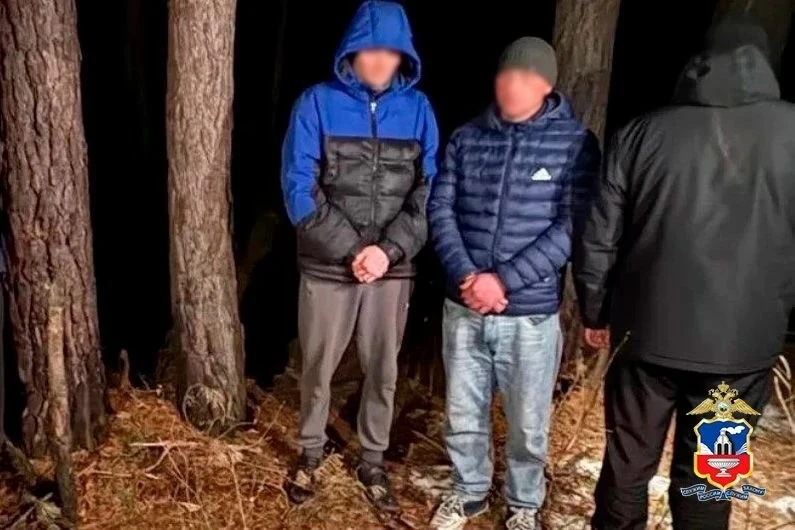 «МВД Медиа» сообщает:. Под Барнаулом полицейские с поличным задержали двух сбытчиков особо крупной партии метадона Сотрудники Управления по контролю за оборотом наркотиков ГУ МВД России по Алтайскому краю пресекли... «МВД Медиа» сообщает:. Под Барнаулом полицейские с поличным задержали двух сбытчиков особо крупной партии метадона Сотрудники Управления по контролю за оборотом наркотиков ГУ МВД России по Алтайскому краю пресекли...