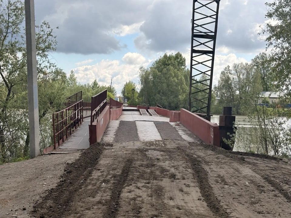 Движение к острову Шубинский ограничили в Затоне Движение к острову Шубинский ограничили в Затоне