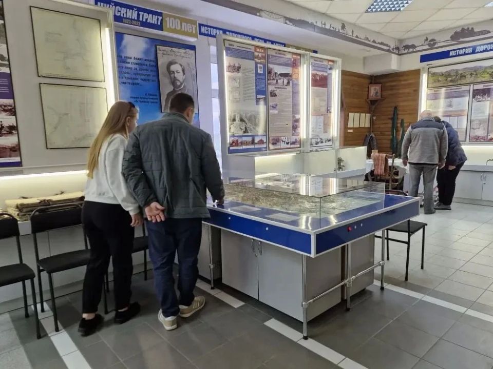 Порядка двух тысяч человек посетили музей «Дороги Алтая» в музейную ночь Порядка двух тысяч человек посетили музей «Дороги Алтая» в музейную ночь