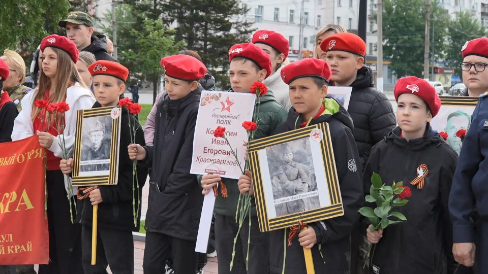 Автопробег «Офицеров России» объединил четыре района Алтайского края Автопробег «Офицеров России» объединил четыре района Алтайского края