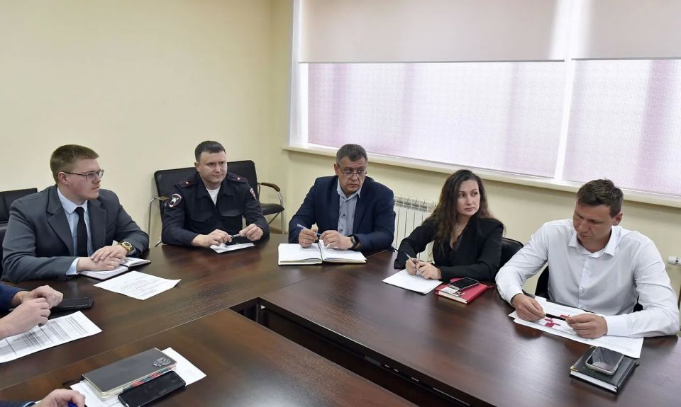 Вопросы восстановления благоустройства после устранения коммунальных аварий на контроле администрации города Вопросы восстановления благоустройства после устранения коммунальных аварий на контроле администрации города