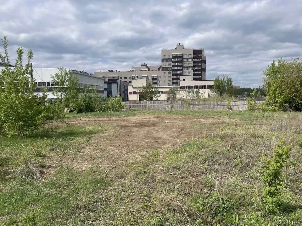 В Барнауле планируют избавиться от пустыря и заброшки напротив "Ашана" В Барнауле планируют избавиться от пустыря и заброшки напротив "Ашана"