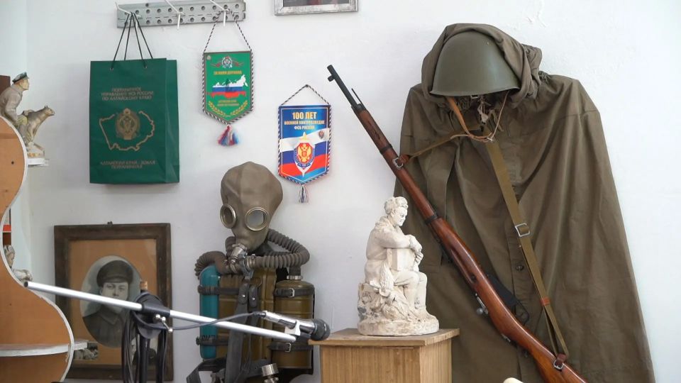 Тетрадь 1941 года, чучело рыси и трактор от Ленина: что скрывают сельские музеи Алтая Тетрадь 1941 года, чучело рыси и трактор от Ленина: что скрывают сельские музеи Алтая