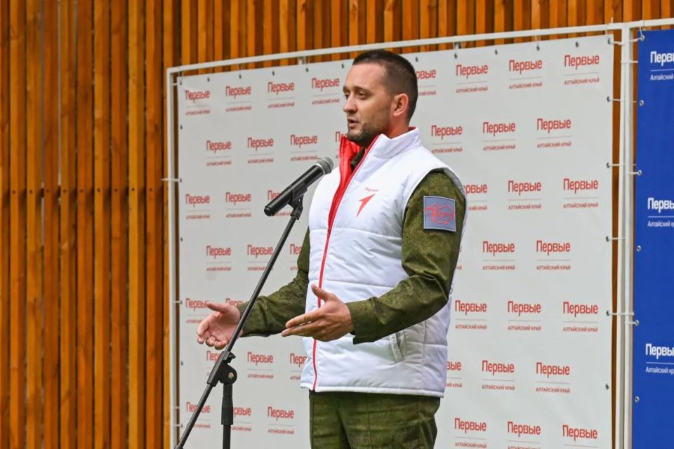 «Проведение военно-патриотической игры «Зарница 2.0» в Алтайском крае – это яркое свидетельство того, насколько высок интерес нашей молодежи к защите Родины и изучению ее истории «Проведение военно-патриотической игры «Зарница 2.0» в Алтайском крае – это яркое свидетельство того, насколько высок интерес нашей молодежи к защите Родины и изучению ее истории
