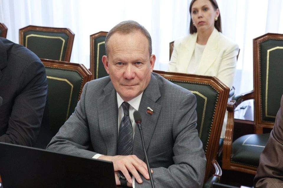 В Совете Федерации состоялся круглый стол, посвященный защите прав потребителей на цифровых платформах В Совете Федерации состоялся круглый стол, посвященный защите прав потребителей на цифровых платформах