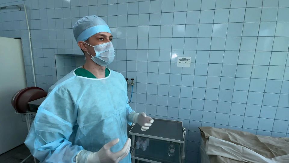 Променял юг на Сибирь и спас пациентку с ножом в голове: история нейрохирурга Ивана Самсона из Бийска Променял юг на Сибирь и спас пациентку с ножом в голове: история нейрохирурга Ивана Самсона из Бийска