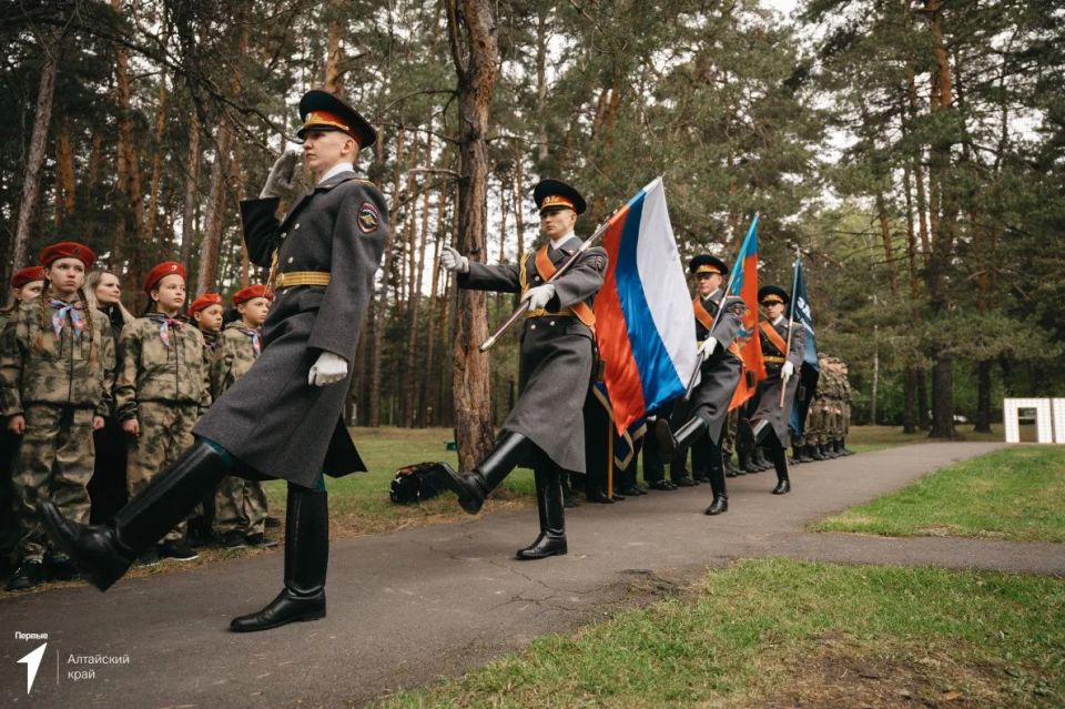 В Барнауле стартовал региональный этап Всероссийской военнопатриотической игры «Зарница 2.0» В Барнауле стартовал региональный этап Всероссийской военнопатриотической игры «Зарница 2.0»