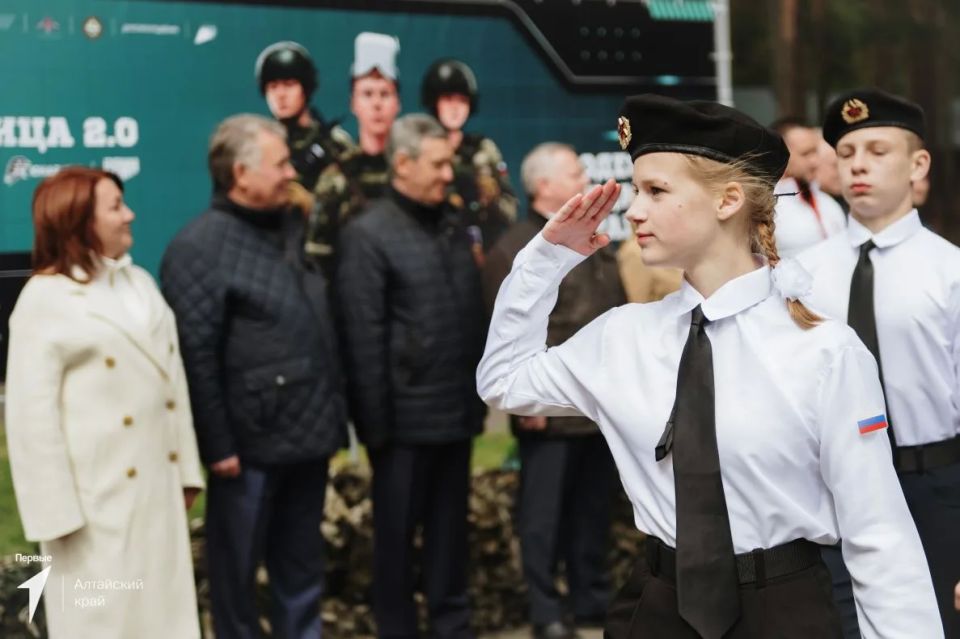 В Барнауле стартовал региональный этап Всероссийской военнопатриотической игры «Зарница 2.0» В Барнауле стартовал региональный этап Всероссийской военнопатриотической игры «Зарница 2.0»
