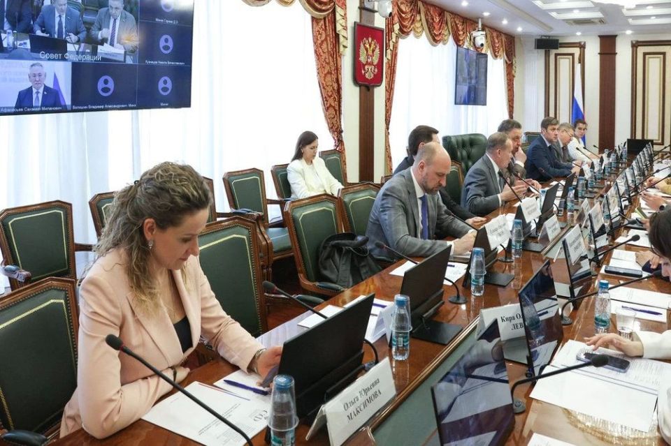 В Совете Федерации состоялся круглый стол, посвященный защите прав потребителей на цифровых платформах
