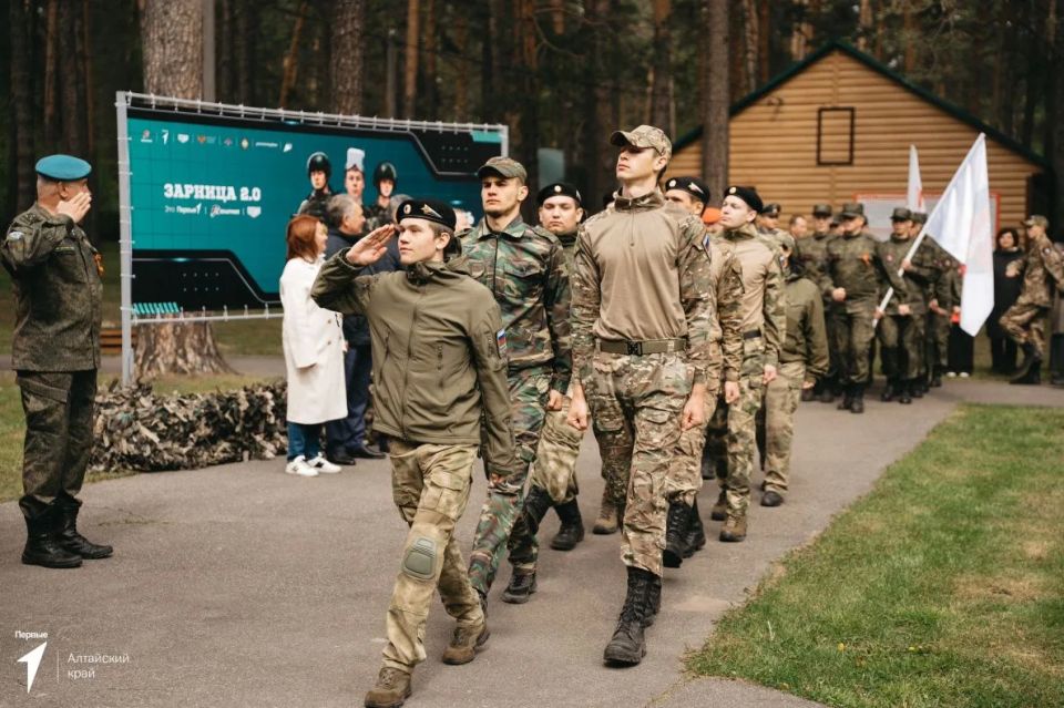 «Проведение военно-патриотической игры «Зарница 2.0» в Алтайском крае – это яркое свидетельство того, насколько высок интерес нашей молодежи к защите Родины и изучению ее истории «Проведение военно-патриотической игры «Зарница 2.0» в Алтайском крае – это яркое свидетельство того, насколько высок интерес нашей молодежи к защите Родины и изучению ее истории