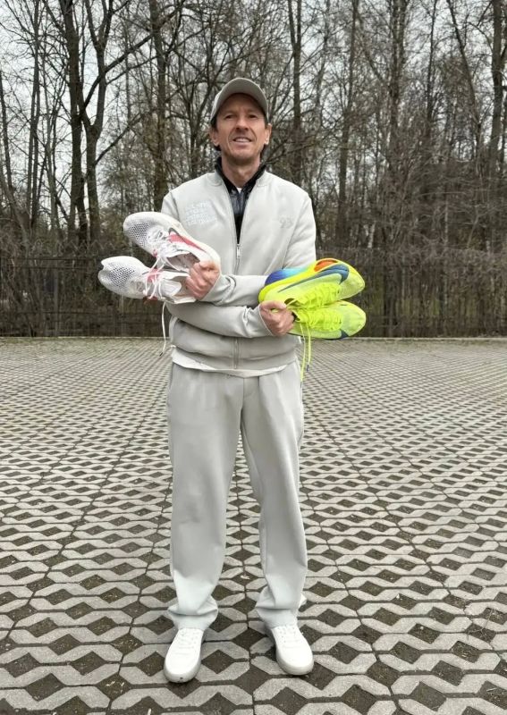 Алексей Смертин восстанавливается после суточного забега в день рождения Алексей Смертин восстанавливается после суточного забега в день рождения