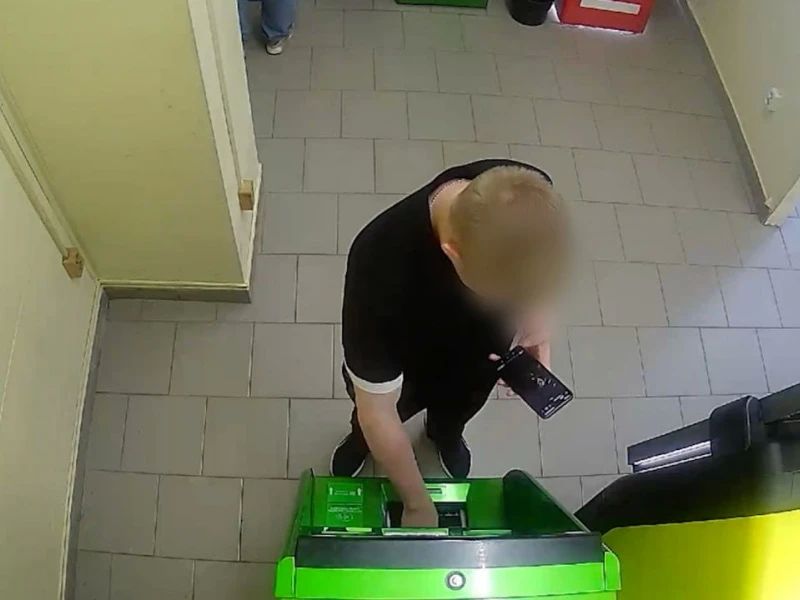 «МВД Медиа» сообщает:. В Барнауле задержан дроппер, использовавший чужие банковские карты для обналичивания 15 млн рублей Сотрудники УБК ГУ МВД России по Алтайскому краю в результате проведённых оперативно-розыскных... «МВД Медиа» сообщает:. В Барнауле задержан дроппер, использовавший чужие банковские карты для обналичивания 15 млн рублей Сотрудники УБК ГУ МВД России по Алтайскому краю в результате проведённых оперативно-розыскных...