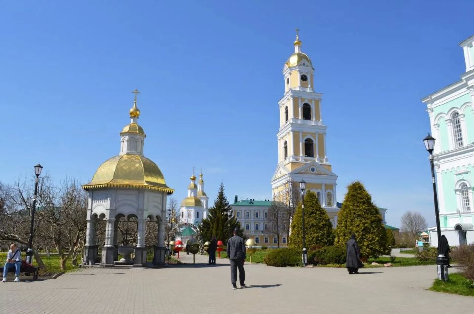 Село Дивеево — четвертый удел Богородицы и одна из главных святынь России Село Дивеево — четвертый удел Богородицы и одна из главных святынь России