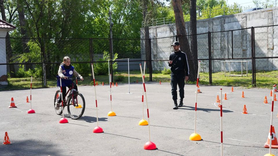 «Безопасное колесо – 2026»: в Бийске определили лучших юных инспекторов движения «Безопасное колесо – 2026»: в Бийске определили лучших юных инспекторов движения