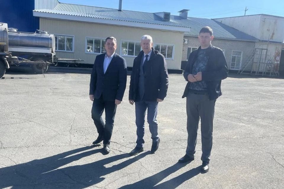 Председатель комитета АКЗС по строительству, жилищно-коммунальному хозяйству, транспорту и связи Игорь Панарин с рабочим визитом посетил село Киприно Шелаболихинского района Председатель комитета АКЗС по строительству, жилищно-коммунальному хозяйству, транспорту и связи Игорь Панарин с рабочим визитом посетил село Киприно Шелаболихинского района