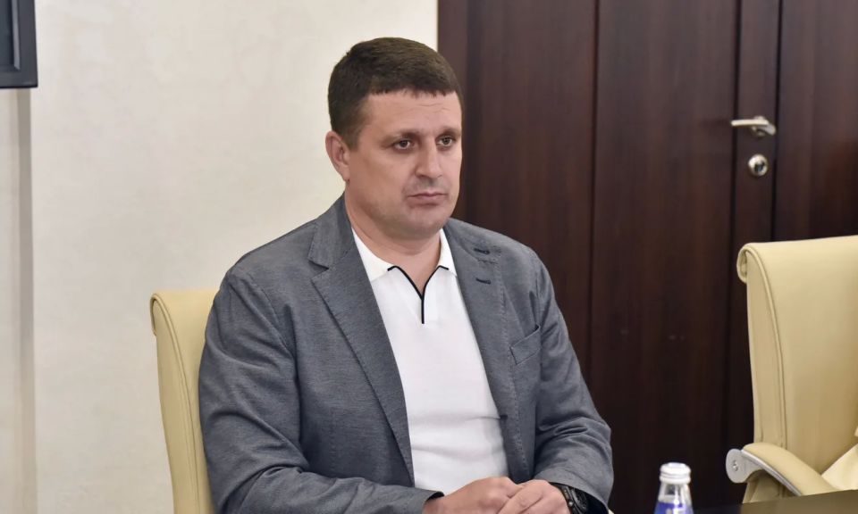 Глава города Вячеслав Франк встретился с руководителями фракций Барнаульской городской Думы Глава города Вячеслав Франк встретился с руководителями фракций Барнаульской городской Думы