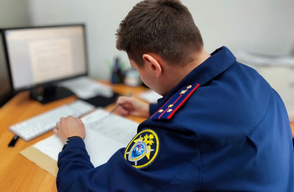 Учредитель двух частных медицинских клиник в городе Бийске и его подчиненные предстанут перед судом по обвинению в мошенничестве со страховыми выплатами