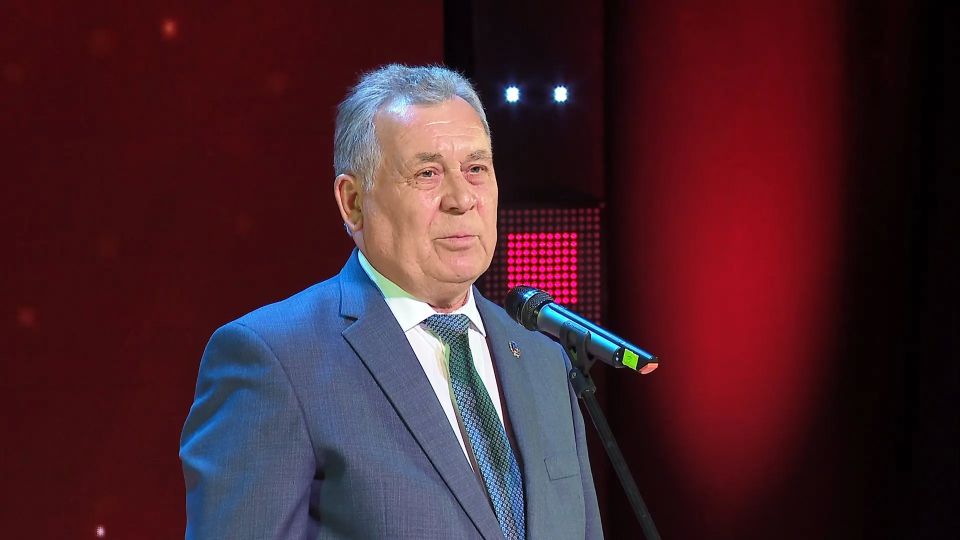 Алтайский краевой госпиталь для ветеранов войн отметил 80-летие Алтайский краевой госпиталь для ветеранов войн отметил 80-летие