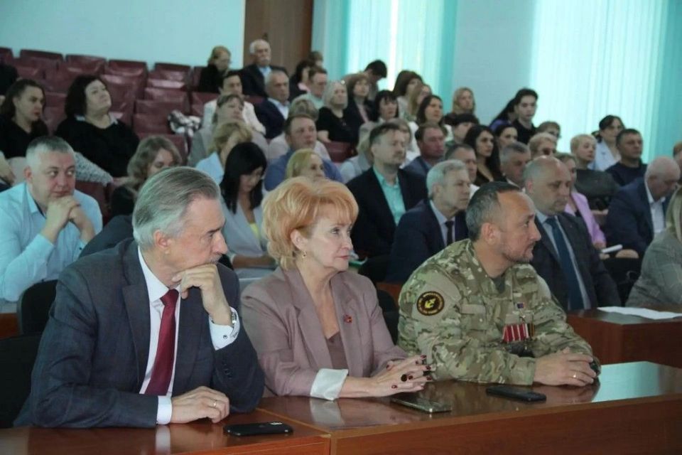 В Рубцовске обсудили реализацию региональных проектов в здравоохранении В Рубцовске обсудили реализацию региональных проектов в здравоохранении