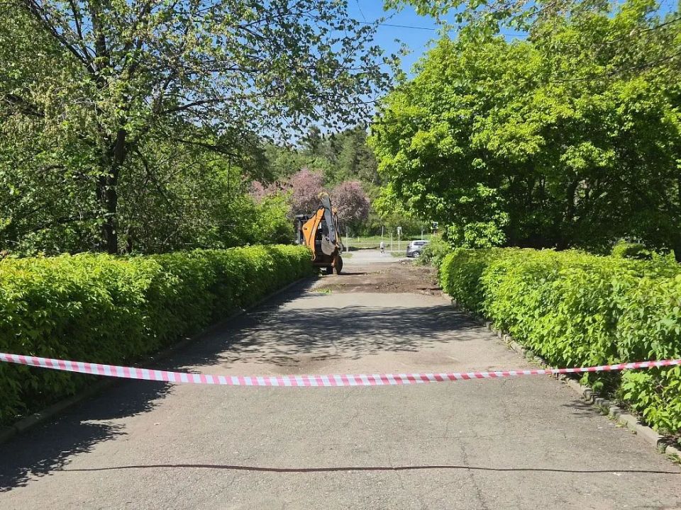 В поселке Южный началось благоустройство аллеи им.А.И. Чепурко В поселке Южный началось благоустройство аллеи им.А.И. Чепурко