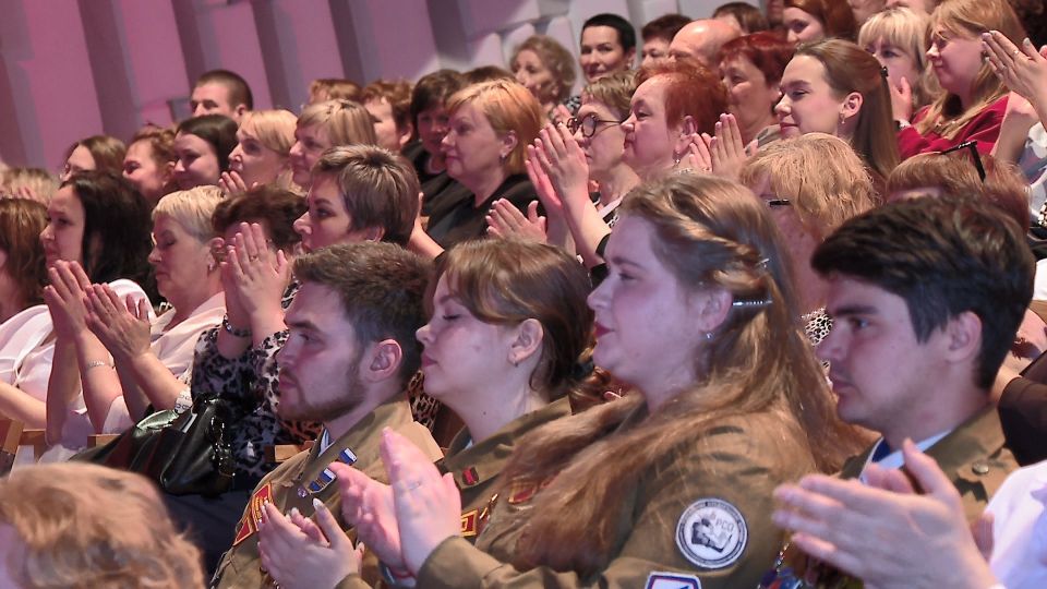 Алтайский краевой госпиталь для ветеранов войн отметил 80-летие Алтайский краевой госпиталь для ветеранов войн отметил 80-летие