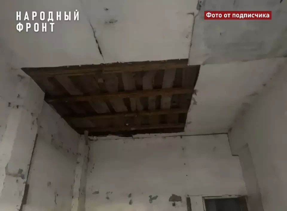 Активисты потребовали закрыть доступ в здание Горного госпиталя в Барнауле Активисты потребовали закрыть доступ в здание Горного госпиталя в Барнауле