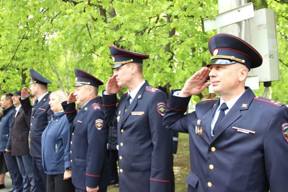 «Здесь готовят будущих защитников»: в Барнауле прошёл «Кадетский марш» правоохранительных классов «Здесь готовят будущих защитников»: в Барнауле прошёл «Кадетский марш» правоохранительных классов