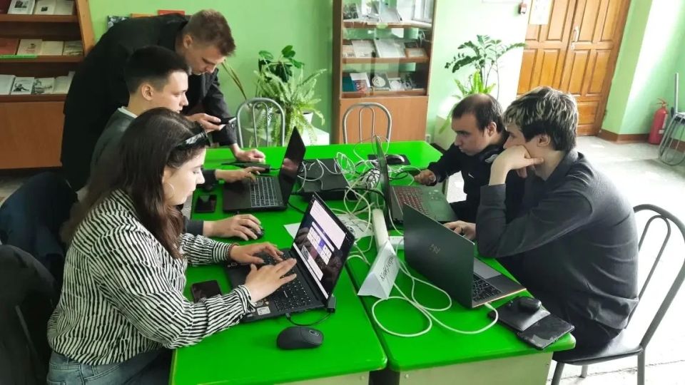 Подведены итоги региональных соревнований по информационной безопасности AltaySchoolCTF-2026 среди школьников и обучающихся колледжей Подведены итоги региональных соревнований по информационной безопасности AltaySchoolCTF-2026 среди школьников и обучающихся колледжей