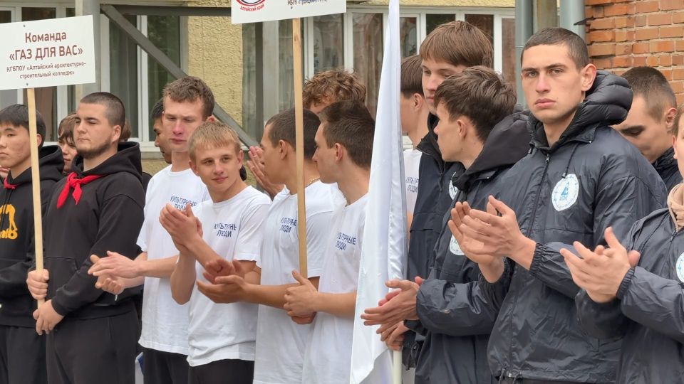 «Молодецкие игры народов России» прошли в Барнауле «Молодецкие игры народов России» прошли в Барнауле