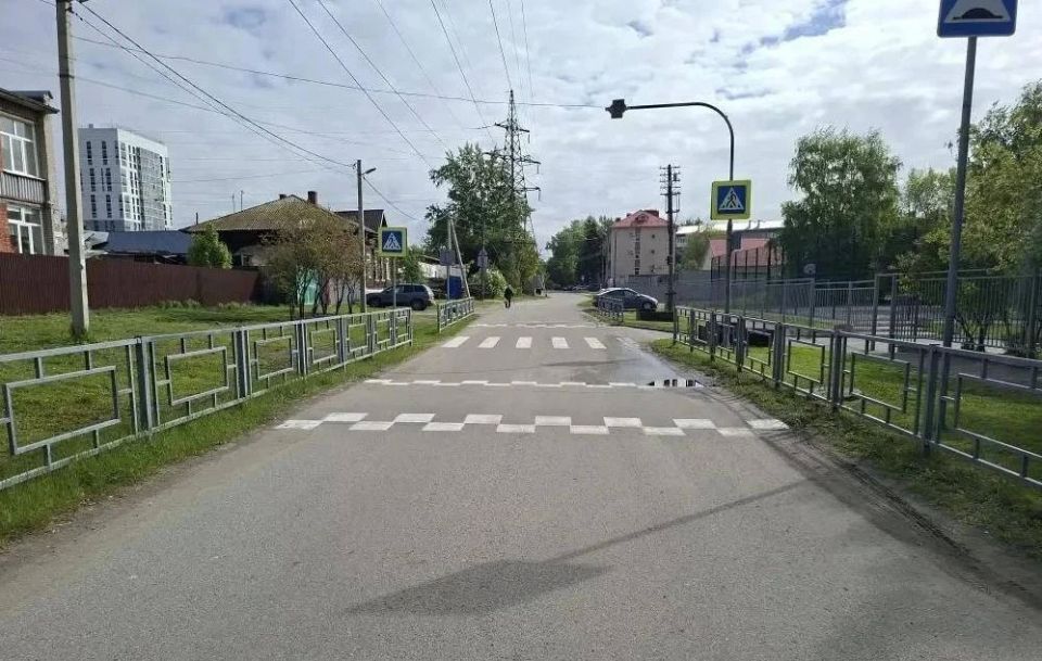 В Барнауле продолжаются работы по нанесению дорожной разметки В Барнауле продолжаются работы по нанесению дорожной разметки