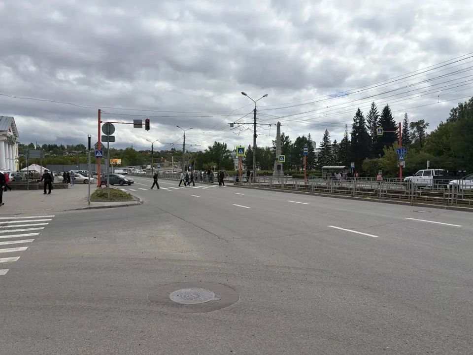 В Барнауле продолжаются работы по нанесению дорожной разметки В Барнауле продолжаются работы по нанесению дорожной разметки