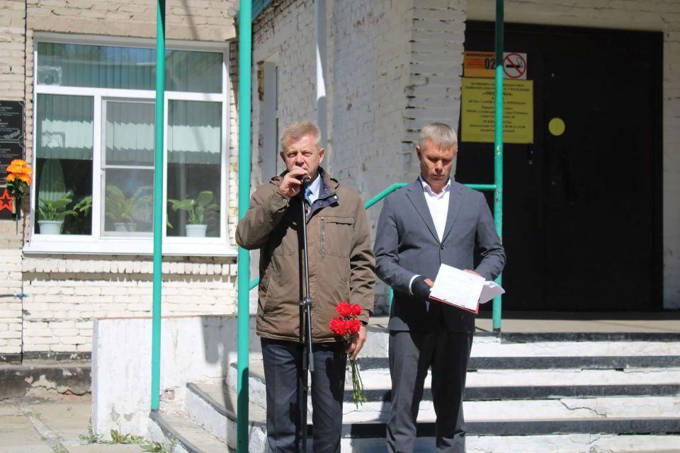 Вечная память Герою: в Рубцовске открыли мемориальную доску Виктору Туренко Вечная память Герою: в Рубцовске открыли мемориальную доску Виктору Туренко