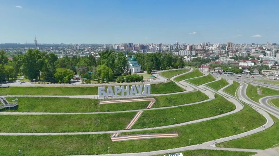 Гигантскую букву Z обновят на склоне Нагорного парка