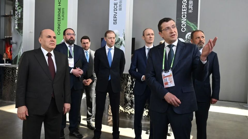 Отрасль информационных технологий остается одной из самых быстрорастущих в нашей экономике Отрасль информационных технологий остается одной из самых быстрорастущих в нашей экономике