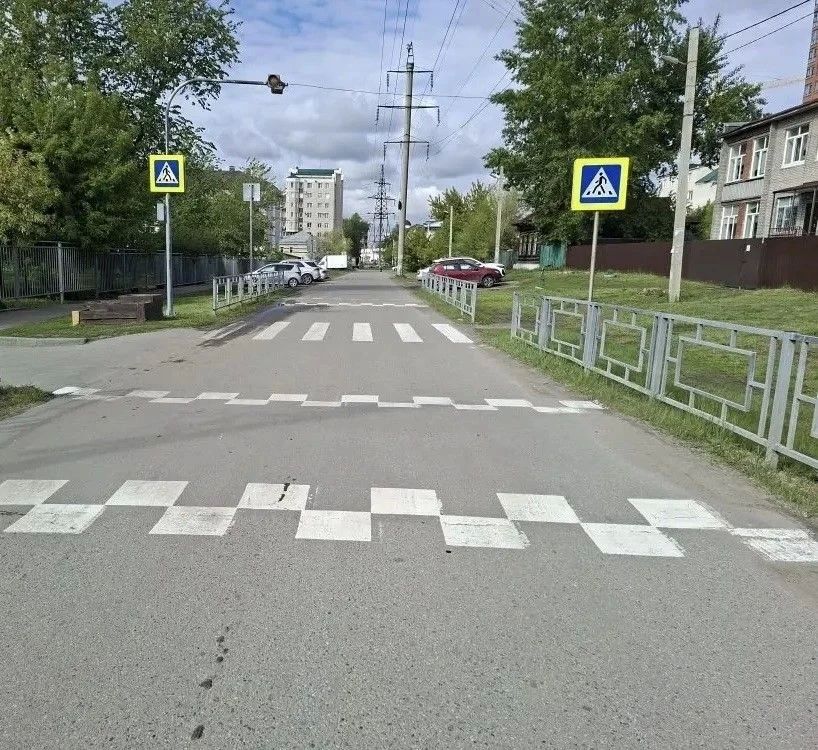 В Барнауле продолжаются работы по нанесению дорожной разметки В Барнауле продолжаются работы по нанесению дорожной разметки