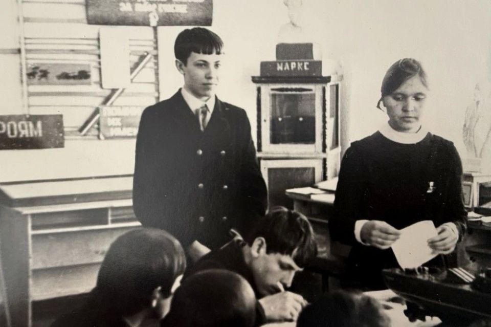 Сегодня, 26 мая, во всех школах страны пройдут торжественные линейки и прозвенит последний звонок Сегодня, 26 мая, во всех школах страны пройдут торжественные линейки и прозвенит последний звонок