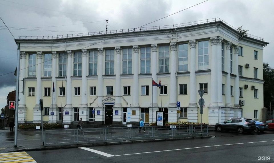 Дом союзов на пр. Ленина, 23 "заминировали" в Барнауле